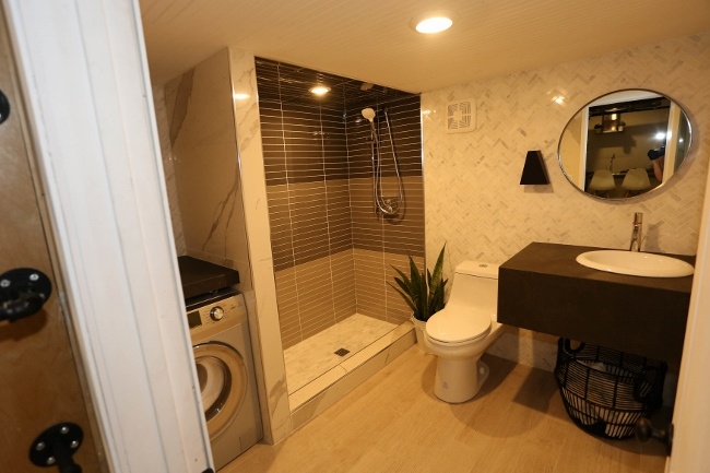 Expertly tiled finished tiny house bathroom