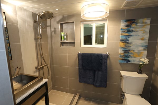 Luxe-Cottage-Bathroom