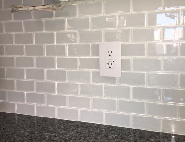 How To Avoid Visible Trowel Ridges Through Translucent Glass Tile